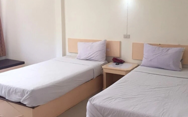 Sabai Hotel Lopburi