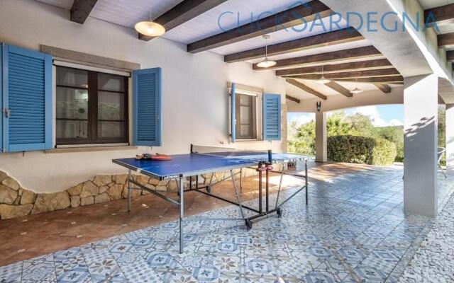 Alghero, Villa Josephine With Spectacular Swimming Pool, for 8 Guests