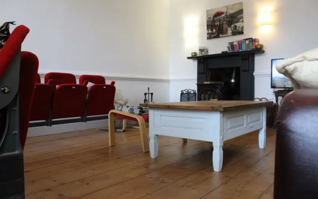 4bedhouse/leominster/hiking/castles/sleeps7/wifi