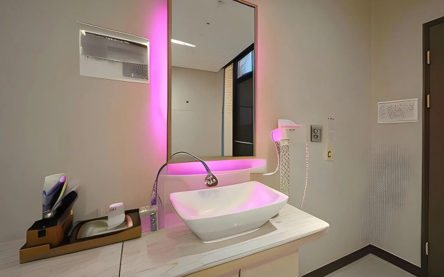 Nampo Comma Hotel