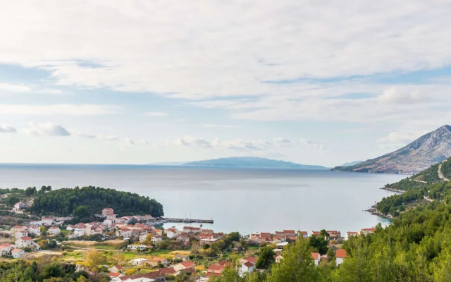 Villa Nives - Three-bedroom Villa With Terrace and Sea View