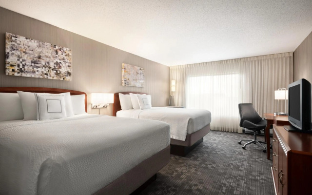 Courtyard by Marriott Chicago Bloomingdale