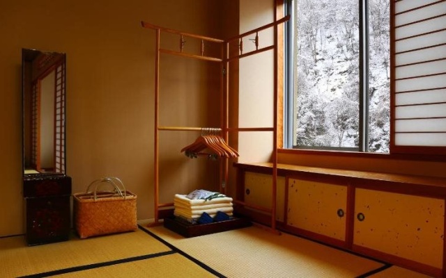 Yamadakan – Guest Rooms – Yamanouchi