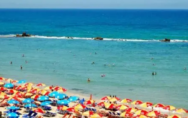 Isramax Jerusalem Apartment in Bat-Yam