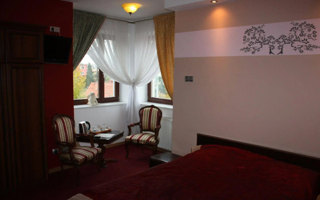 Royal Residence