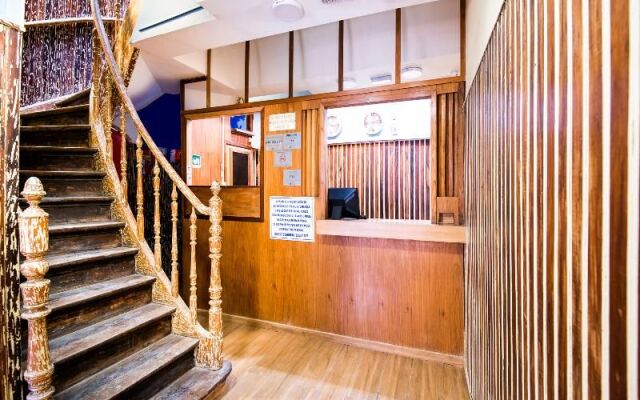 Oyo 131 Girassol Carioca