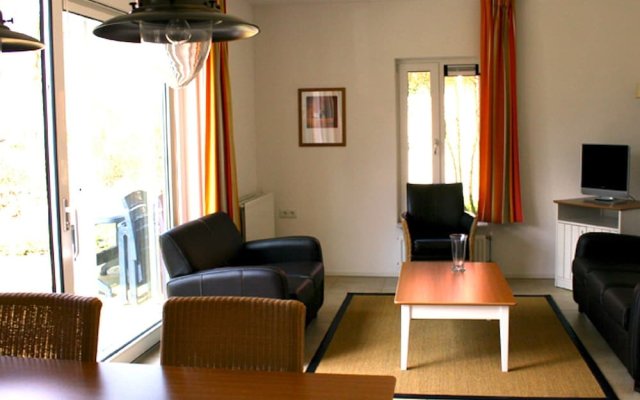 Spacious Holiday Home With Wifi, 20 km. From Assen