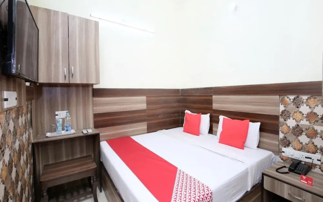 OYO 14784 Angad Residency