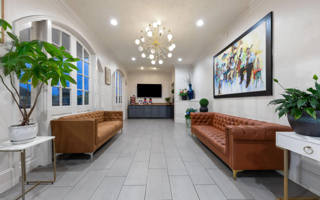 Super 8 by Wyndham New Orleans