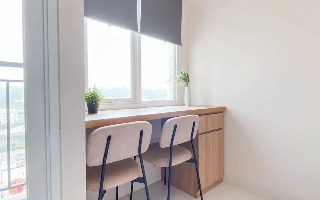 Comfy Studio Room At Podomoro Golf View Apartment