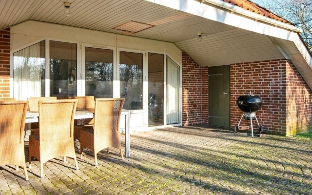 Cozy Holiday Home in Hemmet near Sea
