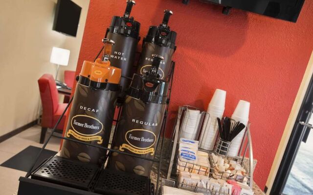 Super 8 By Wyndham Henryetta