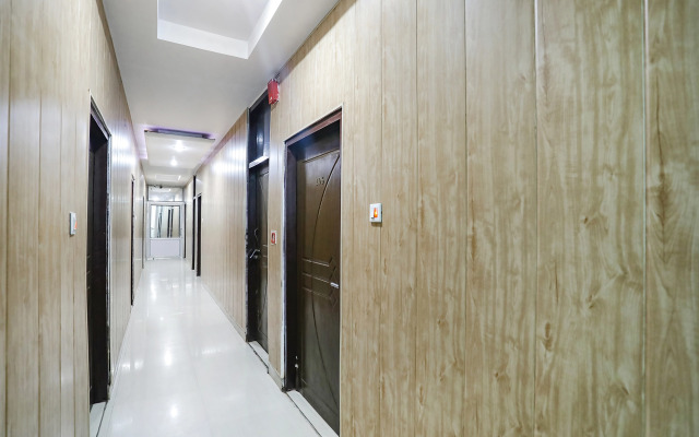 Fabhotel Dps International