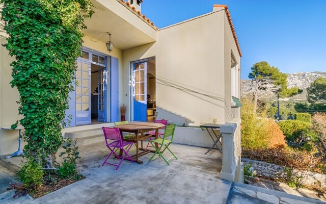 AC House With Garden and Terrace Calanques