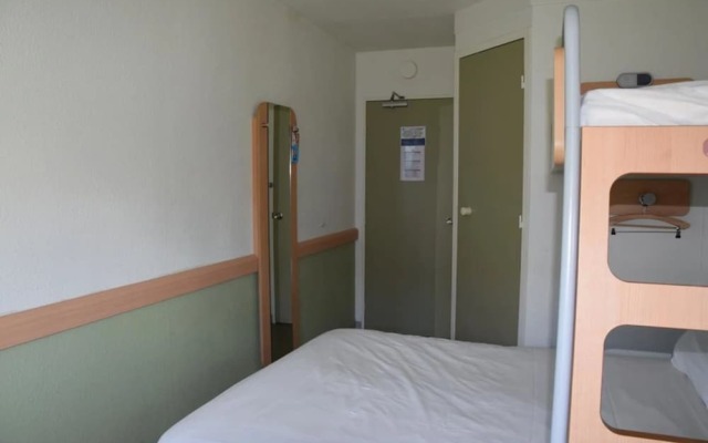 Hotel Design Booking
