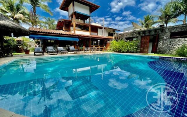 Incrível casa na Riviera com piscina e 5 suítes