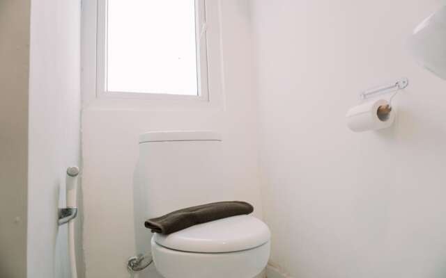 Enjoy Living Studio (No Kitchen) Apartment Aeropolis Residence