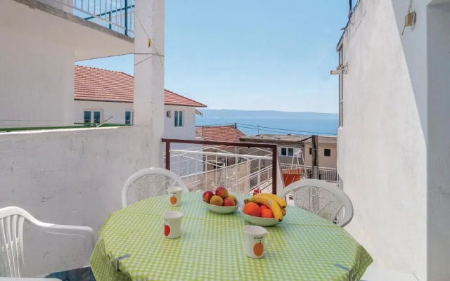 Amazing Home in Jesenice Bajnice With Wifi and 2 Bedrooms