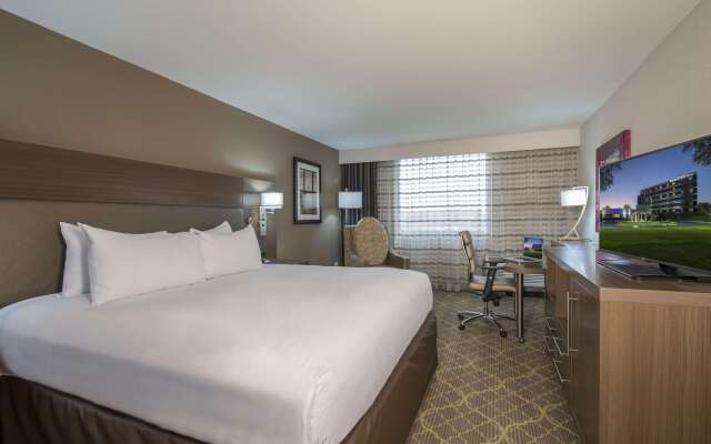 DoubleTree by Hilton Winston Salem - University