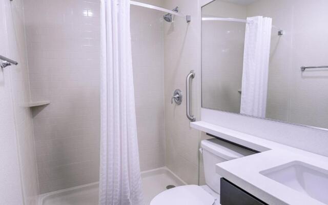 Candlewood Suites Lakeville I-35 by IHG