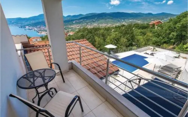 Four Bedroom Holiday Home in Kastav