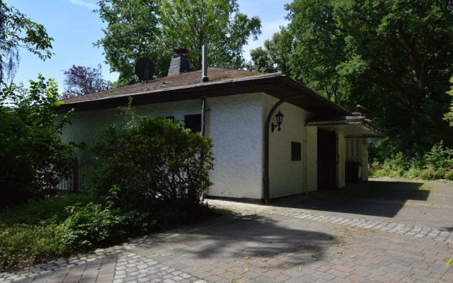 Romantic Mansion in Strotzbusch by the Forest