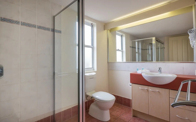 San Mateo on Broadbeach