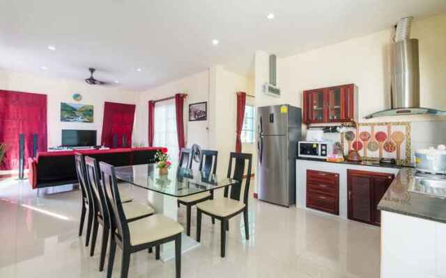 Holiday Home Pitchayapa Poolvilla