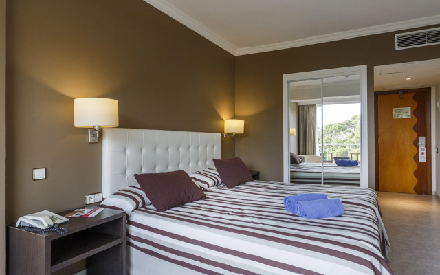 Minura Hotel Cala Galdana & Apartamentos