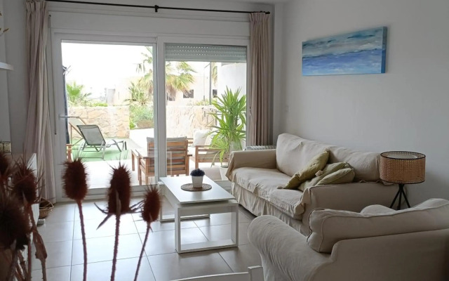 Rompeolas 16-Atlanterra