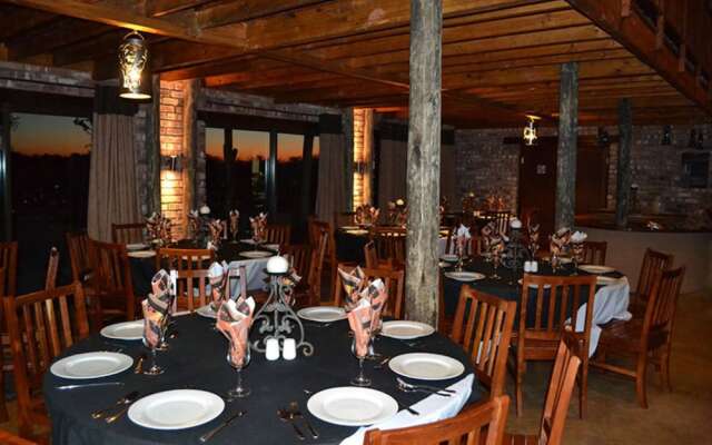 West Nest Lodge