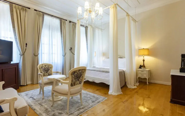 Rasim Palas (Adults Only +12)