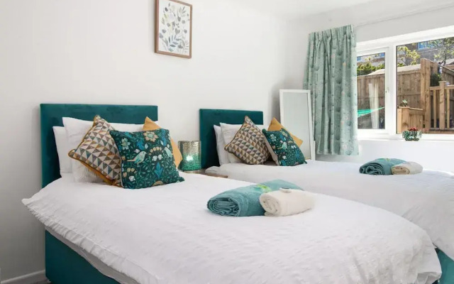 Ty Hapus - Close to Beach and Town