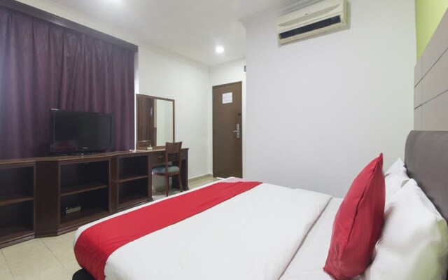 Venice Fajar Hotel by OYO Rooms