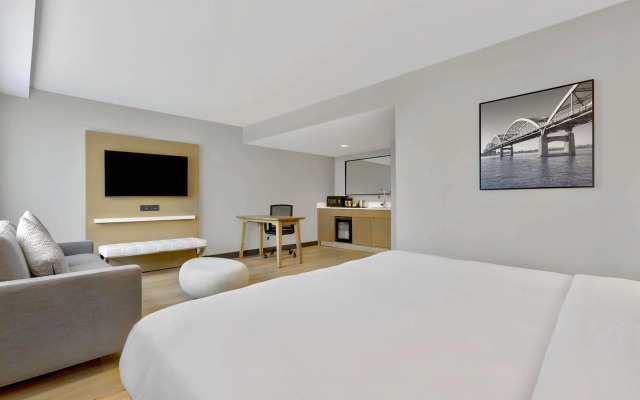 DoubleTree by Hilton Davenport