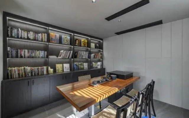 Wan Feng Lin QingChenMuYun, south-west Guizhou