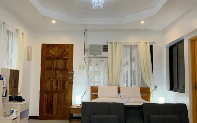 LUNA OSLOB TRAVELLERS INN - Beach Front