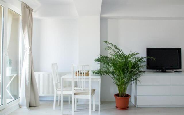 Airport Residence - Across from Otopeni Airport