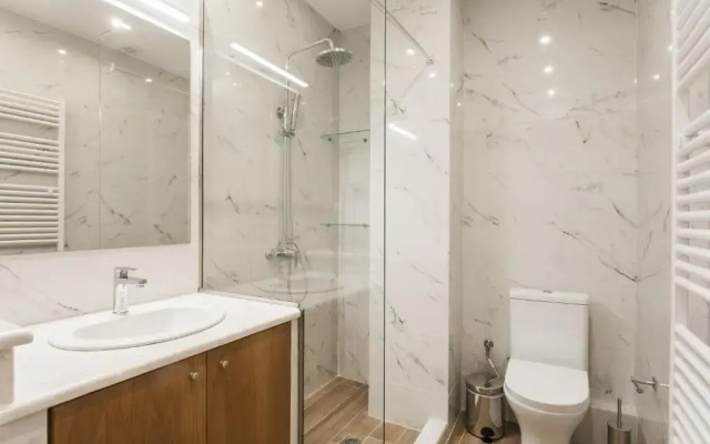 Lovely 1BR Apartment in Koukaki by UPSTREET