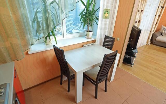 Vgosti на улице Алексеева 27