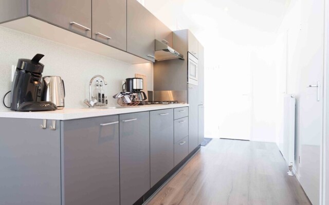 Modern Chalet With Dishwasher, Near Valkenburg