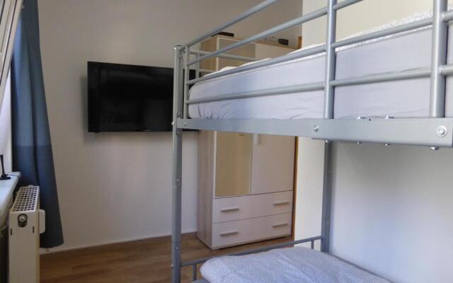 Apartment Ferienwohnung Martin Luther, 3 Schlafzimmer, free WiFi, Nähe Zentrum, klimatisiert, hell, offen, sehr schön,