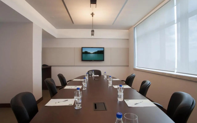 Quality Suites Alphaville