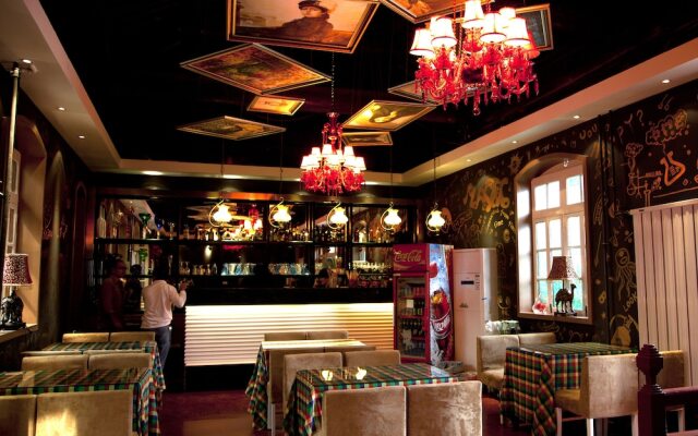 7 Sages International Youth Hostel