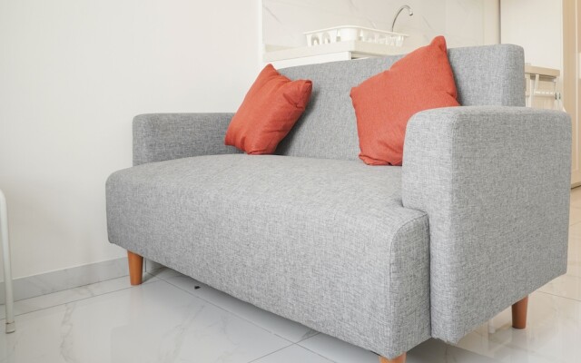Homey And Well Furnished Studio Sky House Alam Sutera Apartment
