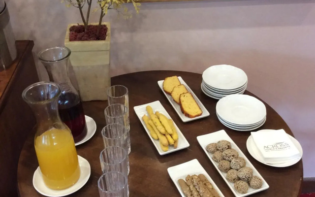 Country Club Hotel & Suites