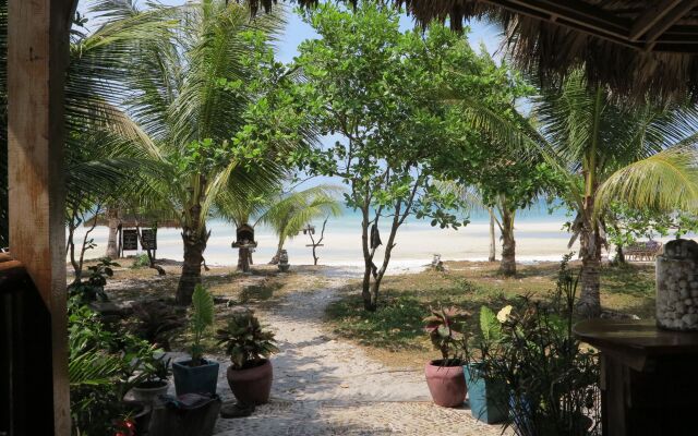 Paradise Bungalows Koh Rong