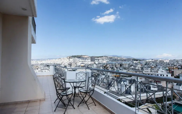 Cozy penthouse in Athens w amazing view