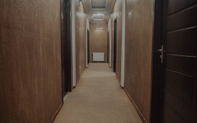 Discovery Hotel