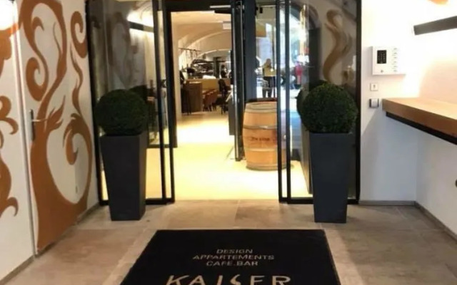 Kaiser Max Suite at The Golden Roof